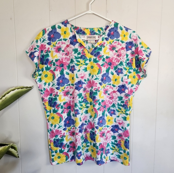 Vintage Tops - Vintage 1980s Pink Short Sleeve Bright Floral Blouse Top 80s Office Preppy 90s